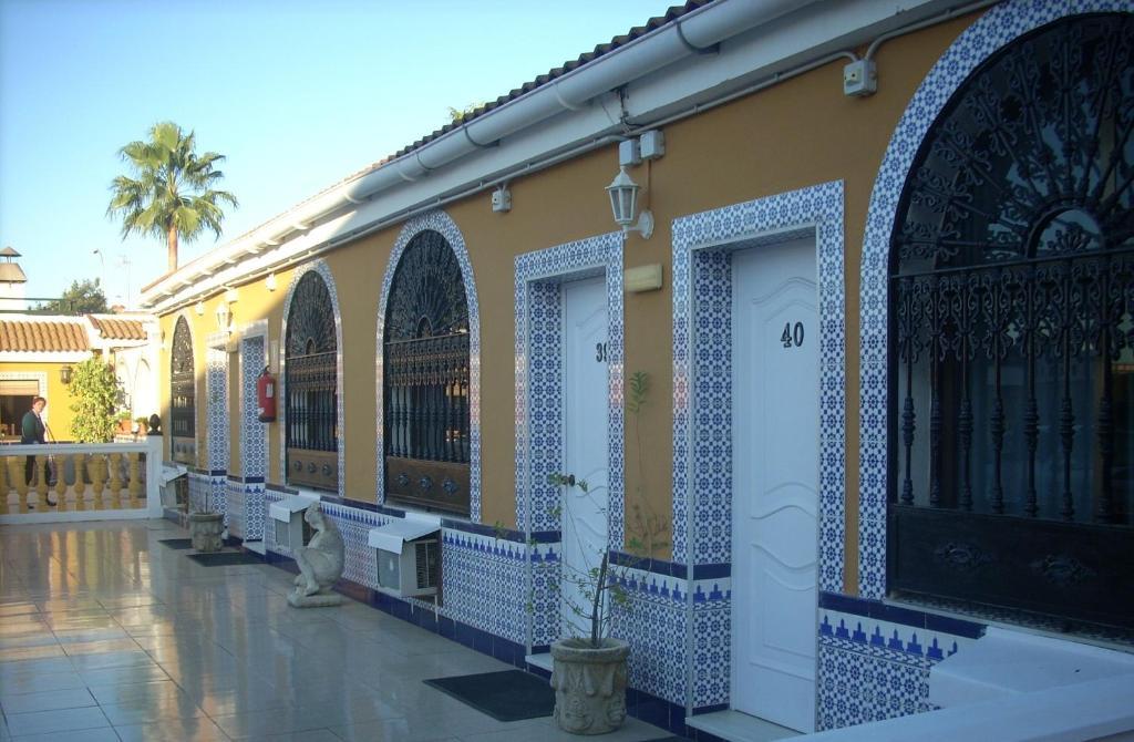 Hostal Don Diego San Juan Del Puerto Exterior photo